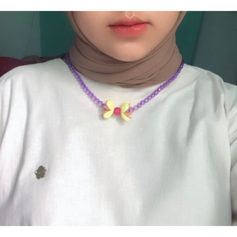 loly necklace simple