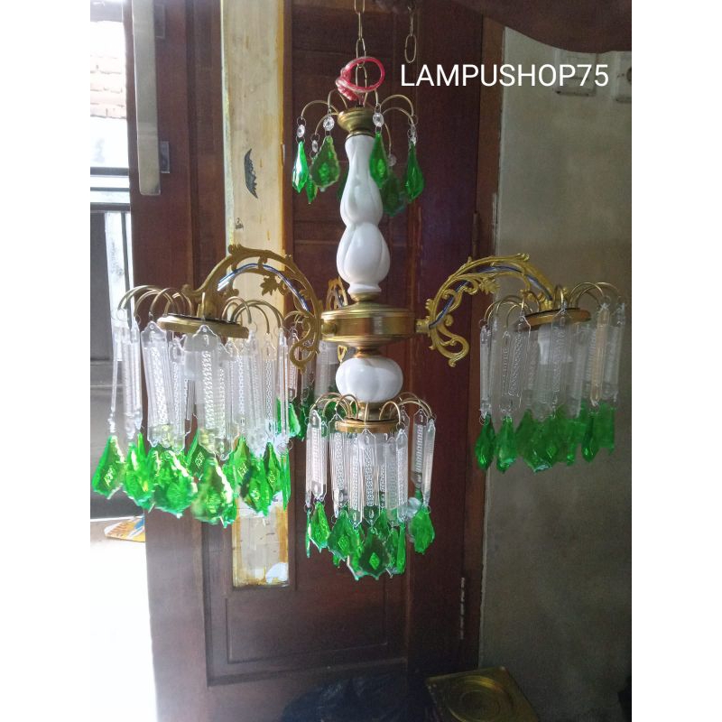 lampu hias gantung ruang tamu / ruang tengah 3 cabang rawis 4 bohlam