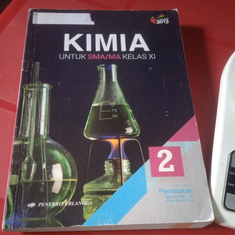 Buku kimia untuk SMA kelas 11 kurikulum 2013 oleh unggul Sudarmo Erlangga
