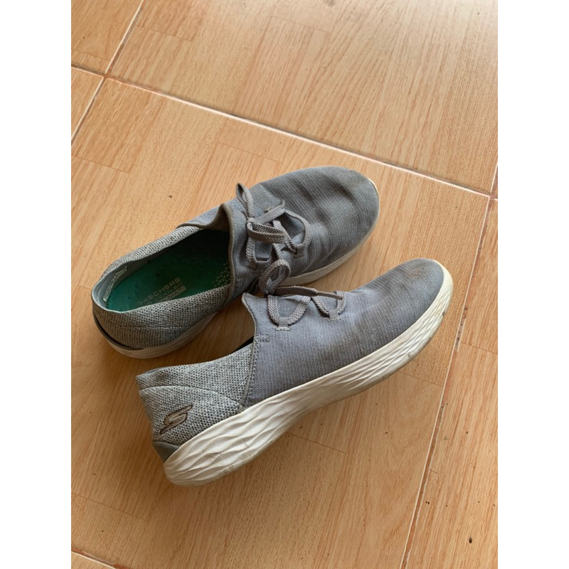 SKECHERS YOU SLIP ON