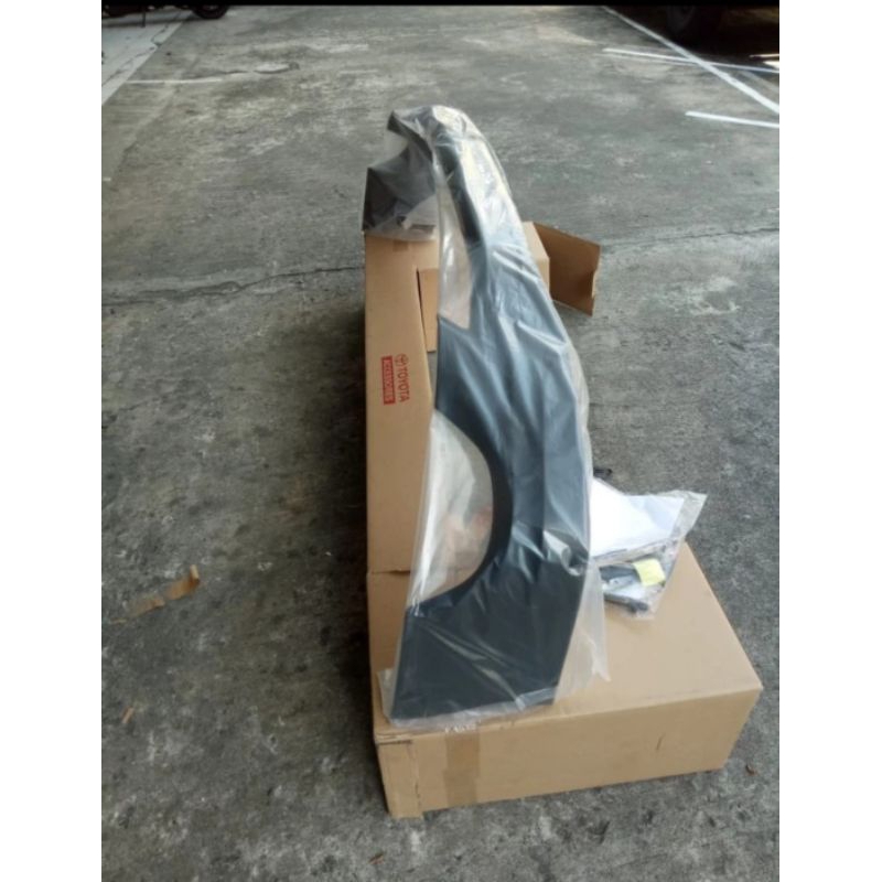 BODY KIT Spoiler Bodykit Bemper Bumper depan Innova V-G 2012 2013 original