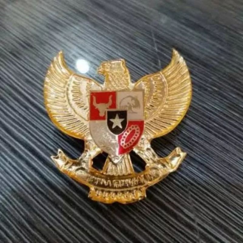 pin garuda/ pin peci paskibra