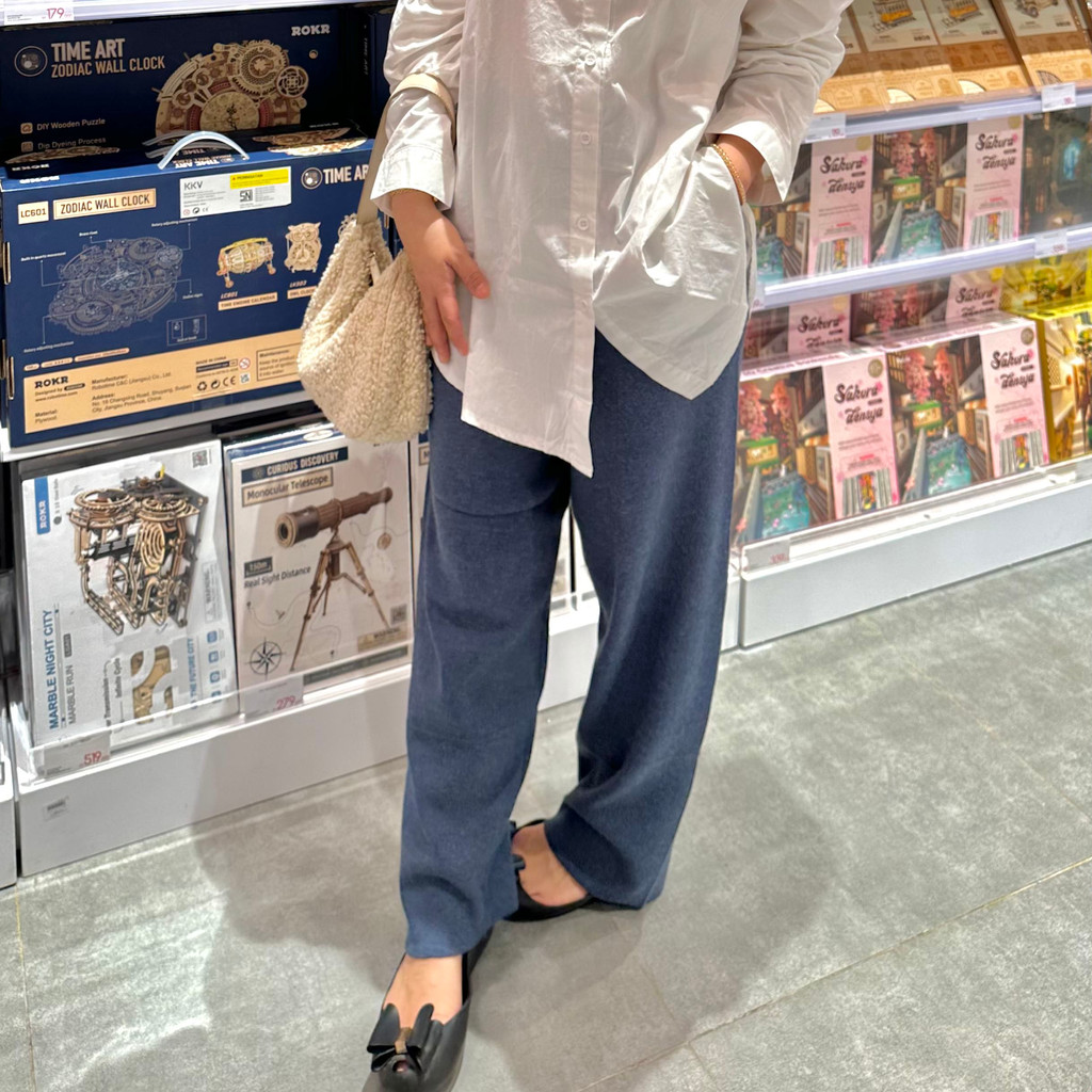 BERLYANNE - Lisa Knit Pants - Celana Wanita - Knit Pants - Celana Knit Wanita - Knit Premium Pants -