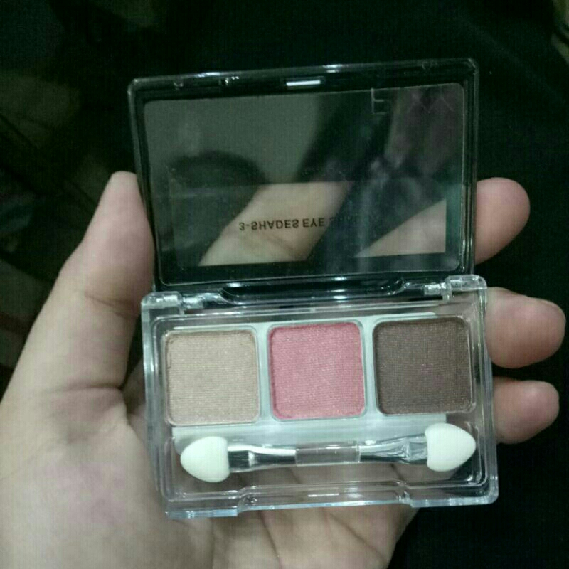 Pixy Eyeshadow 3- Shade