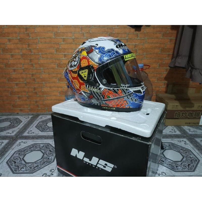 Helm ZX-1R ZX1R Motif Bushido Fiberglass size S.