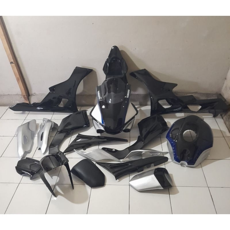 full body Yamaha  R15 V3 model full body Yamaha R1