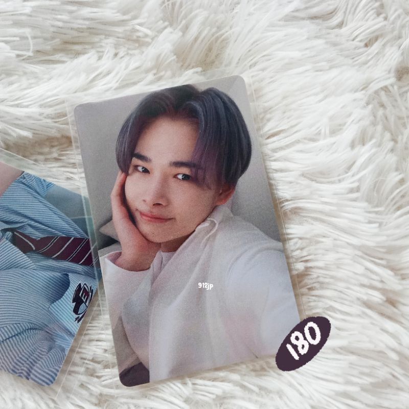 ni-ki enhypen soljack hakanai putih seragam