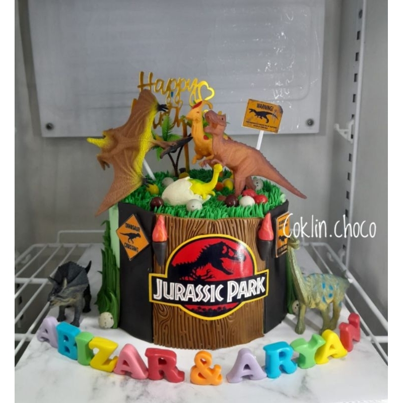 

KUE ULANG TAHUN JURASSIC PARK DINOSAURUS/ CAKE BIRTHDAY DINO TIREX JURASSIC PARK DINO KUE ULTAH JAKTIM