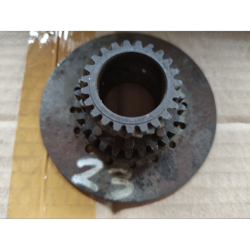 Gigi Kopling 23 Vespa Strada