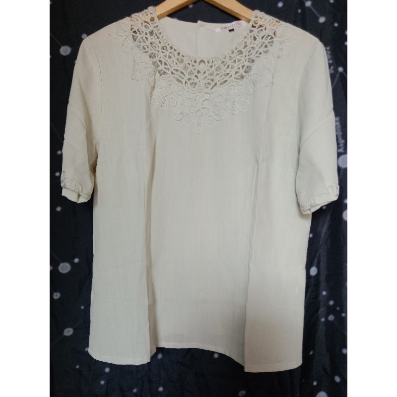 THRIFT BLOUSE LENGAN PENDEK / TOP WANITA LENGAN PENDEK