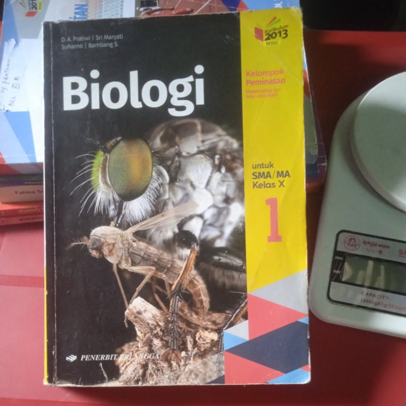 Buku biologi kelompok peminatan untuk SMA kelas 10 edisi revisi kurikulum 2013 oleh da Pratiwi