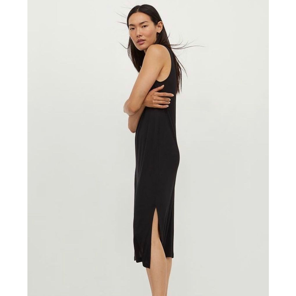 H&amp;M Sleeveless Slit Dress