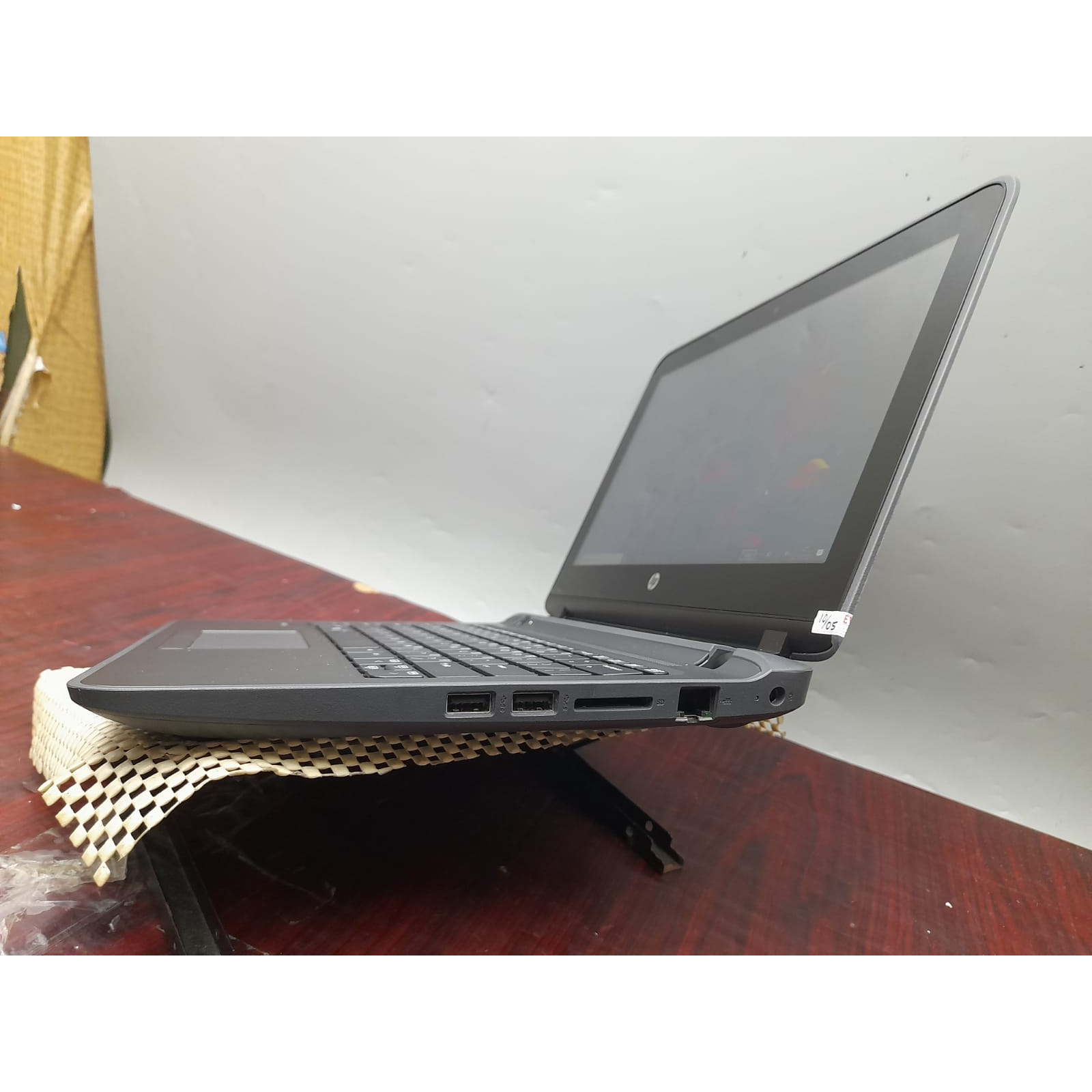 Laptop Touchscreen Core i7 Core i5 Core i3 Atom Berkualitas Murah