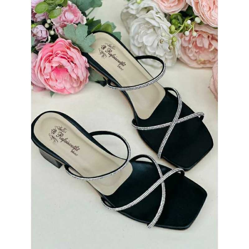 Sandal kondangan Cantik Nabila hitam 5cm tahu