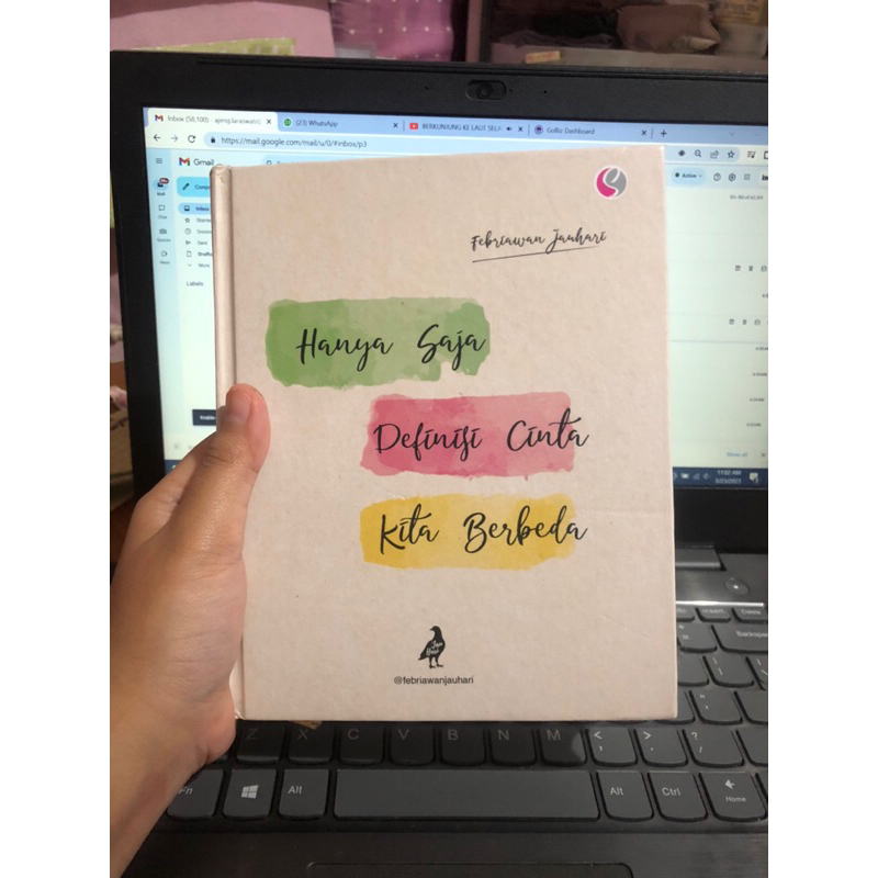 

Hanya Saja Definisi Cinta Kita Berbeda