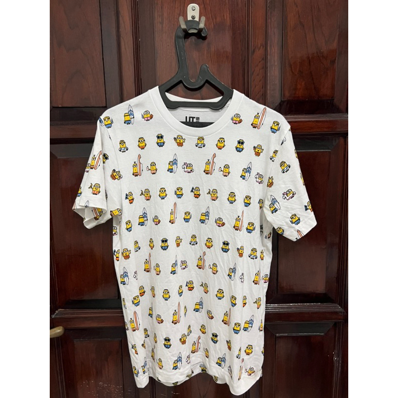 Uniqlo UT Despicable Me Minions Minion Original Ori Tshirt T shirt Kaos Branded Size M S like new ka