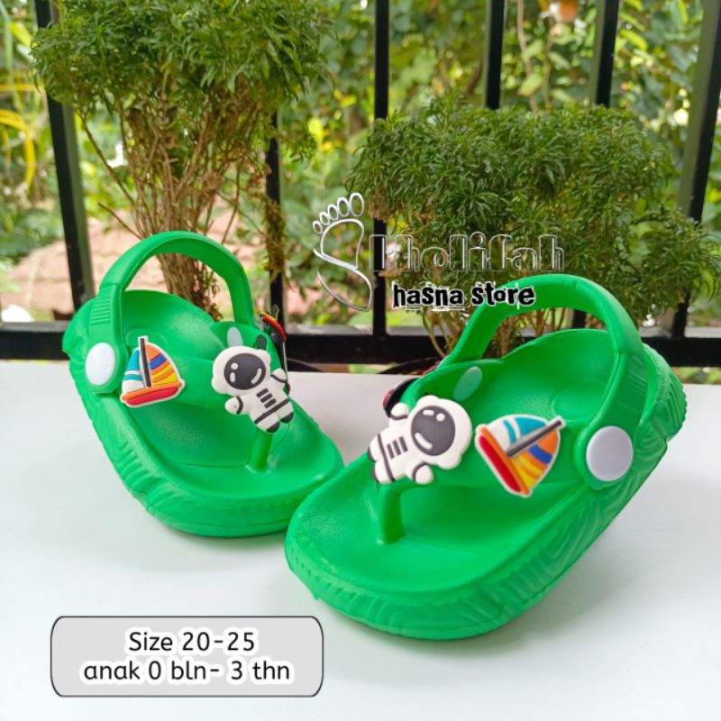 Sandal jepit anak laki-laki model tali belakang karakter Astronot New Hilo's 502