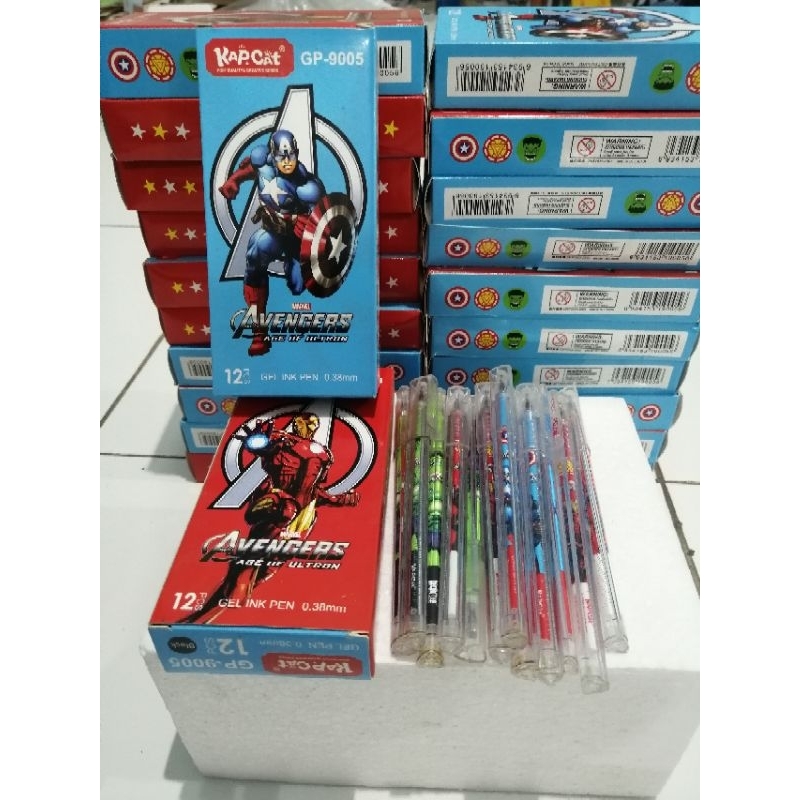 

12pcs Pulpen Jel 0,38 Segi Tiga motif Avengers