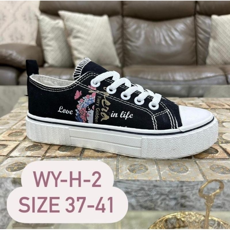 Sepatu SNEAKERS Sol Karet Lentur Bahan Kanvas Wanita Fashion 011