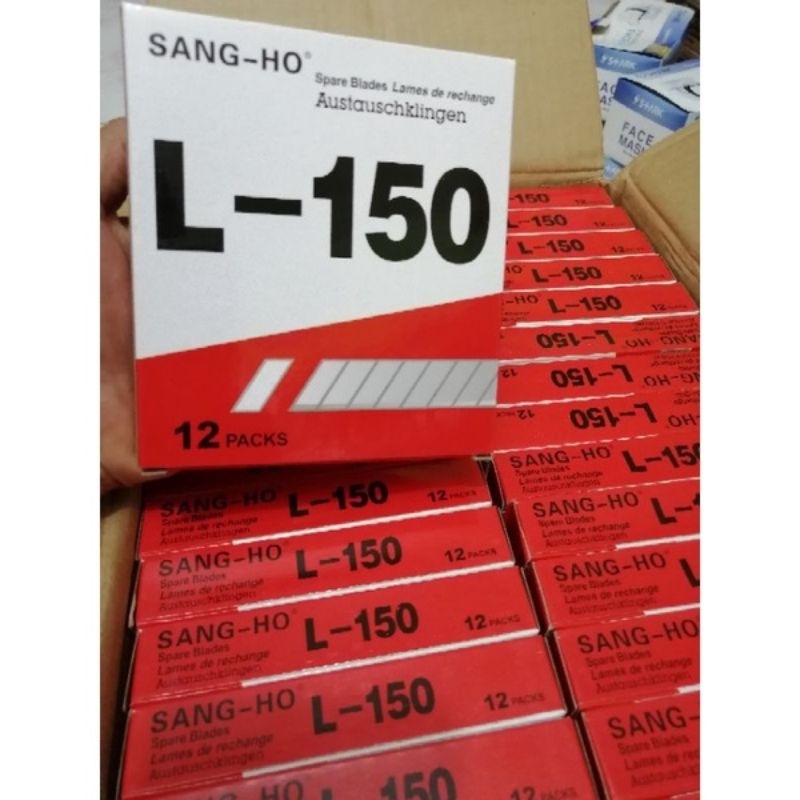 

satu box isi Cutter Sangho 12x5pcs