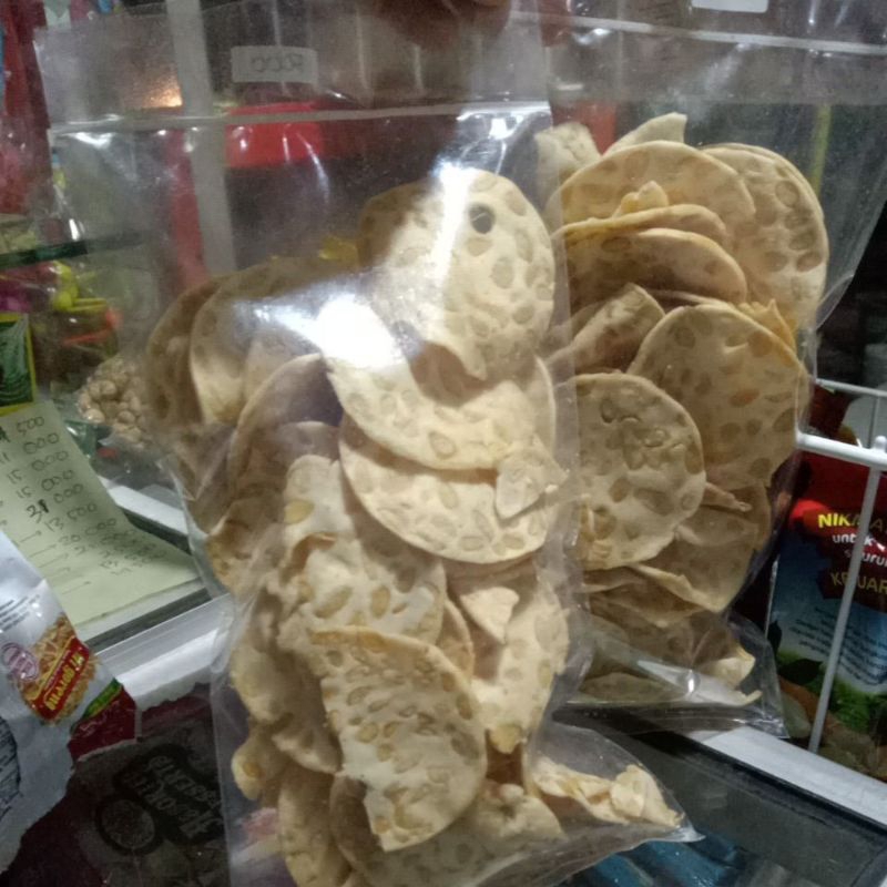 

MAKANANRINGAN/SNACKKILOAN/KeripikTEMPE