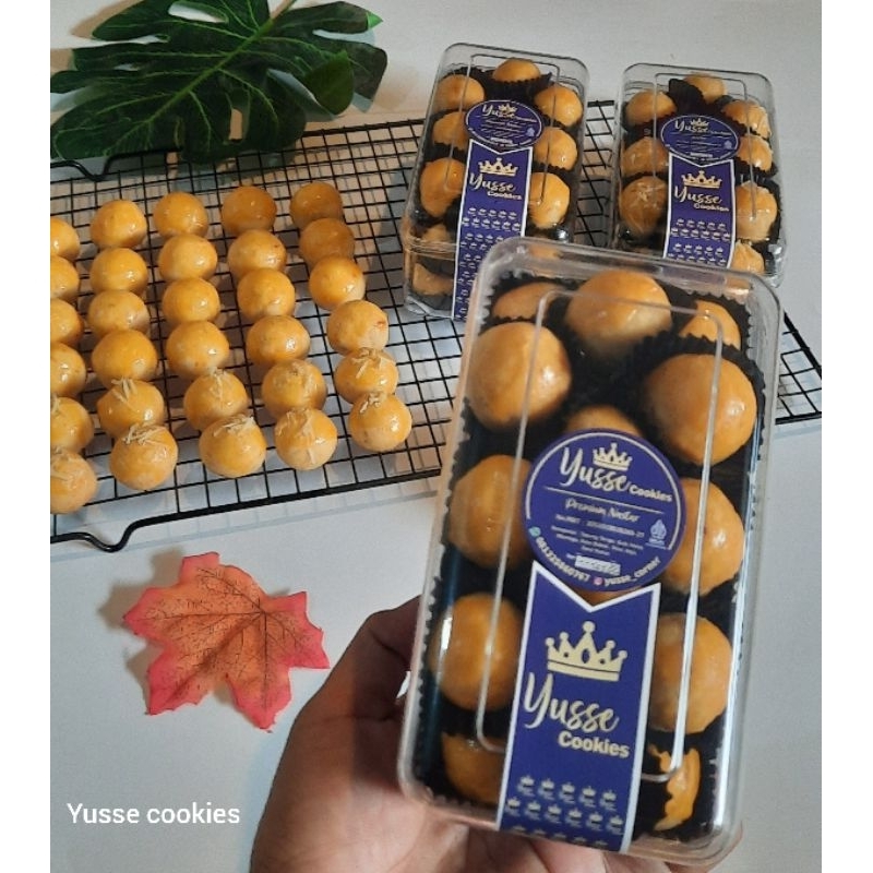 

NASTAR KEJU 1000 GRAM Rp. 190rb Yusse Cookies