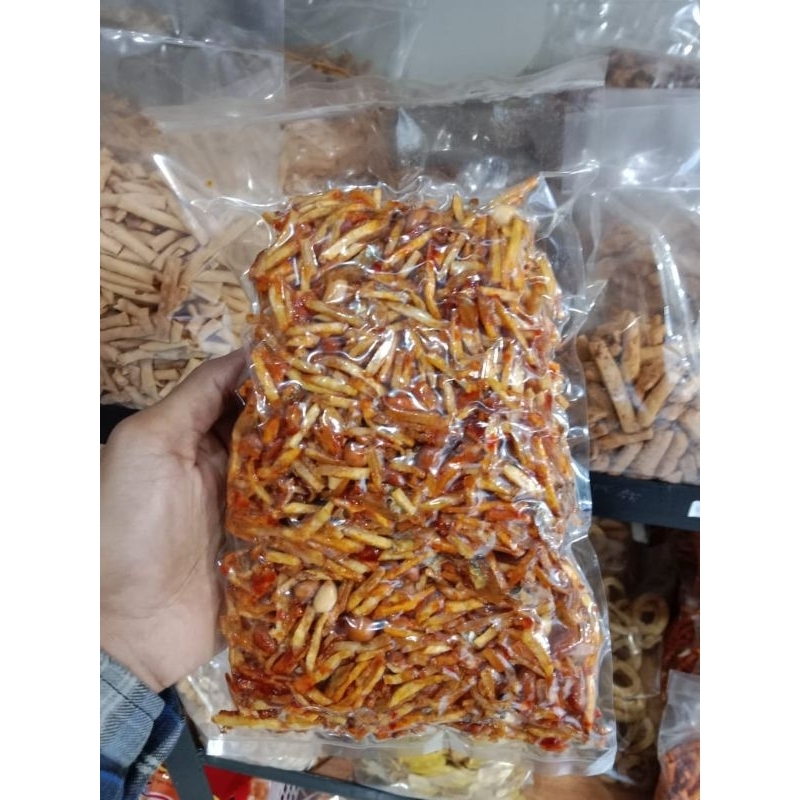 

PISANG SERUT IKAN TERI PEDAS 250gr