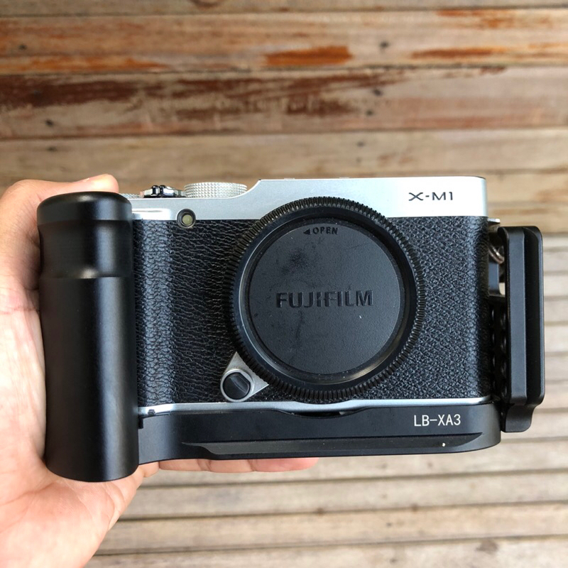 Fujifilm XM1 Body Only