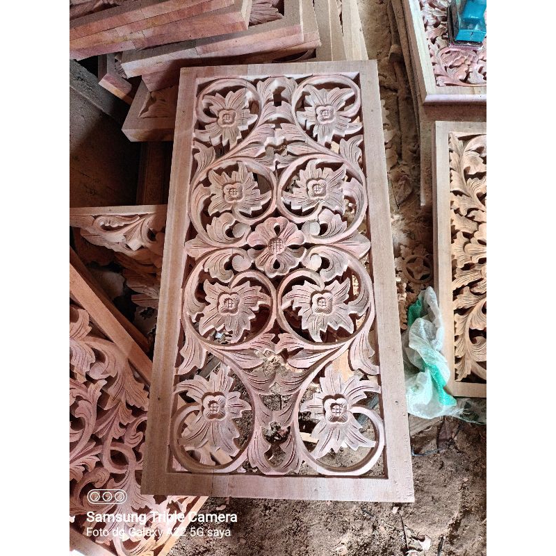 Ornamen Ukir Jendel Ornamen Ukir Loster Ornamen Pintu Jendela Rumah Kayu Mahoni Custom Ukuran