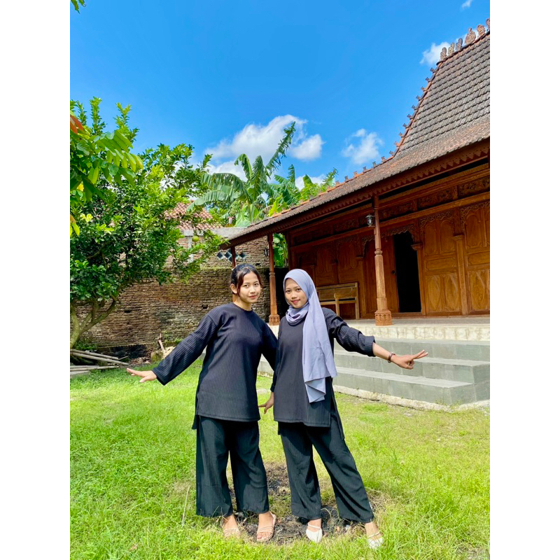 SAFEEA ONE SET OVERSIZE KNIT HORNET BY HAGIA | setelan baju &amp; celana lengan panjang winter muslim motif polos Polos versi busui dan non busui