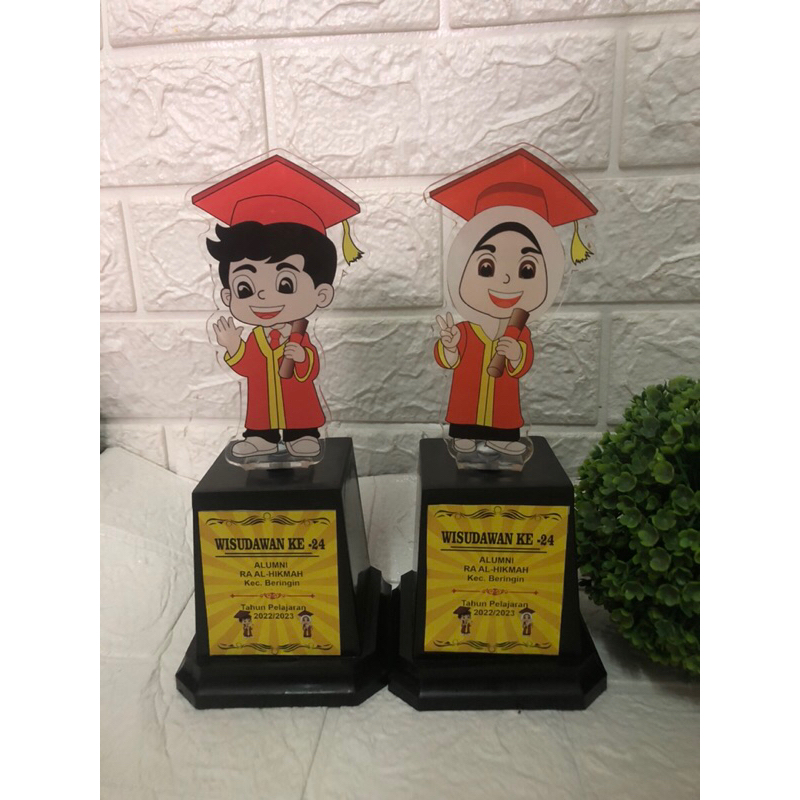 Piala Wisuda TK / piala acrylic /Piala Wisuda /Trophy