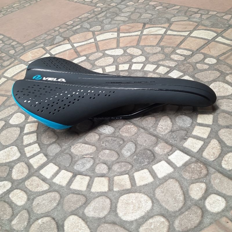 SADEL MTB VELO HITAM BIRU 1353