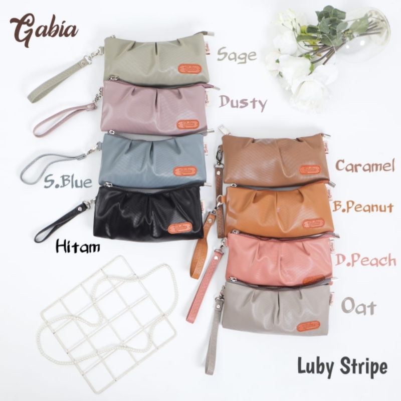 Luby pouch by Gabia