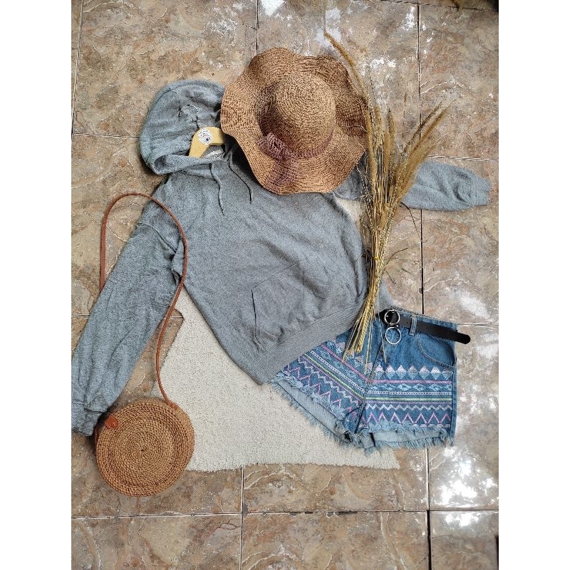 preloved hoodie abu grey uniqlo GU