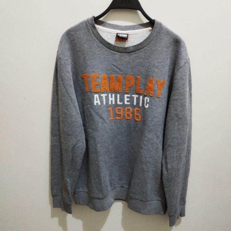 Preloved Sweater Crewneck Polham