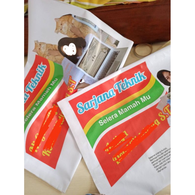 

Kado Sidang/Wisuda/Ulang Tahun BAG OF NOODLE