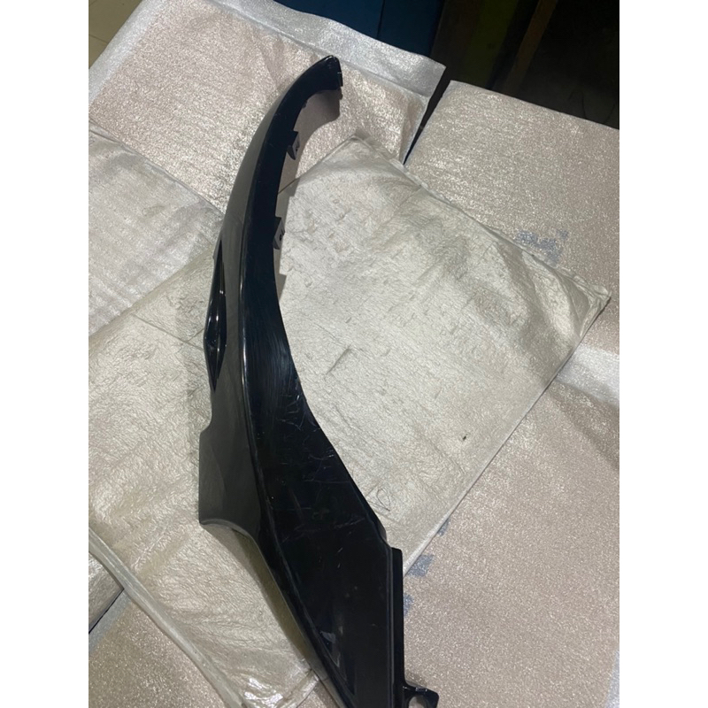 dek bawah fino 125 original hitam kiri under side fino 125 hitam kiri