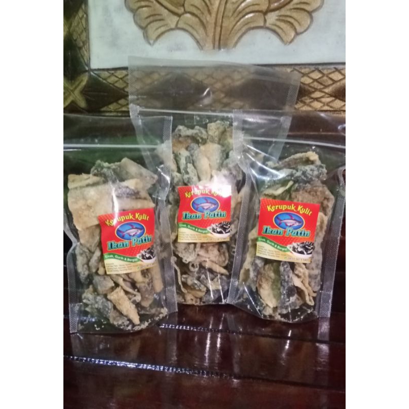 

Krupuk kulit ikan patin