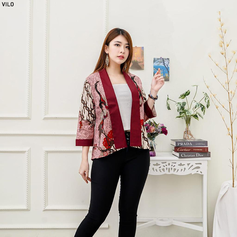 Evercloth Vilo Blazer Batik Wanita Outer Batik Rompi Wanita Jaket Luaran Family Batik Couple Atasan Blouse Batik Bomber Couple Seragam Couple Batik Modern Burung Pink