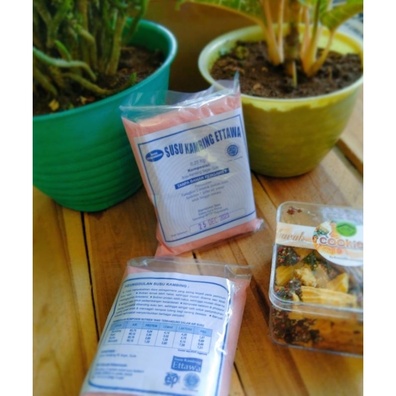 

Susu Kambing Etawa Rasa Strowberry, Tanpa Krimer (250 gram)