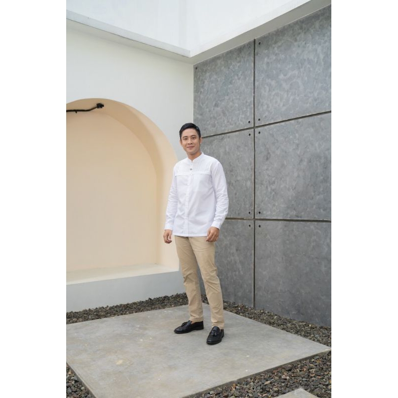 Koko sarimbit nibras mecca white.