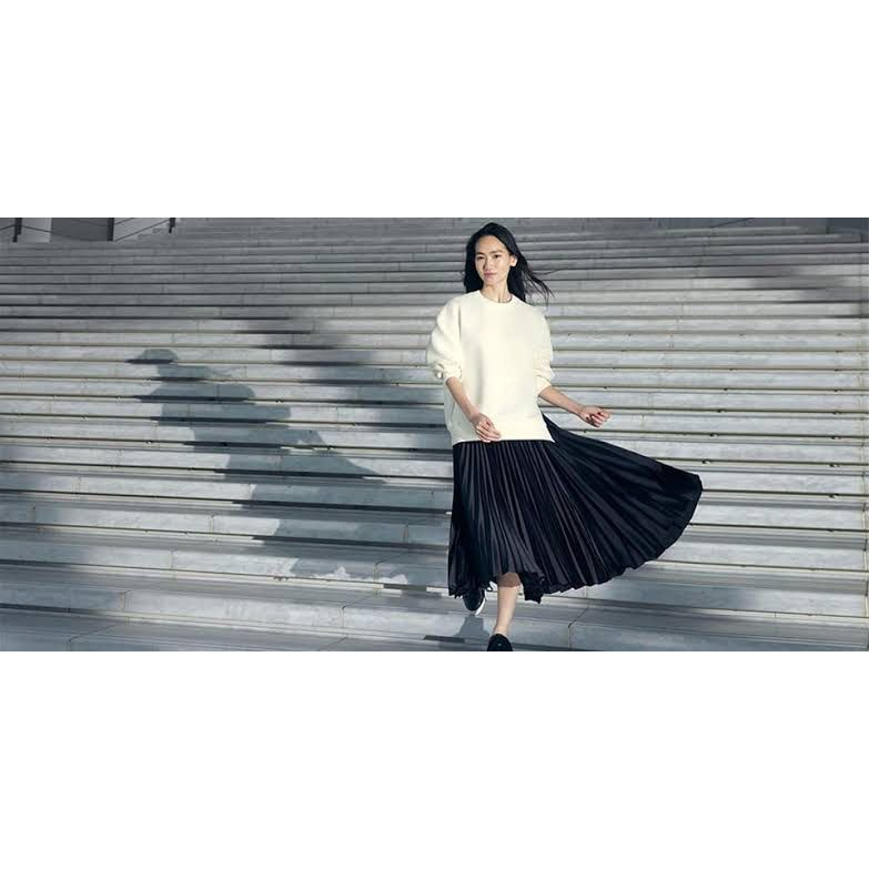 GU Uniqlo Pleated Long Skirt