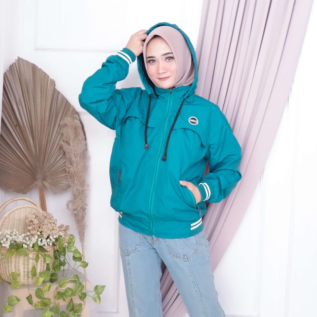 Justrue Jaket Wanita Polos Tosca