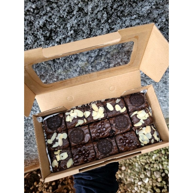 

brownies tulisan