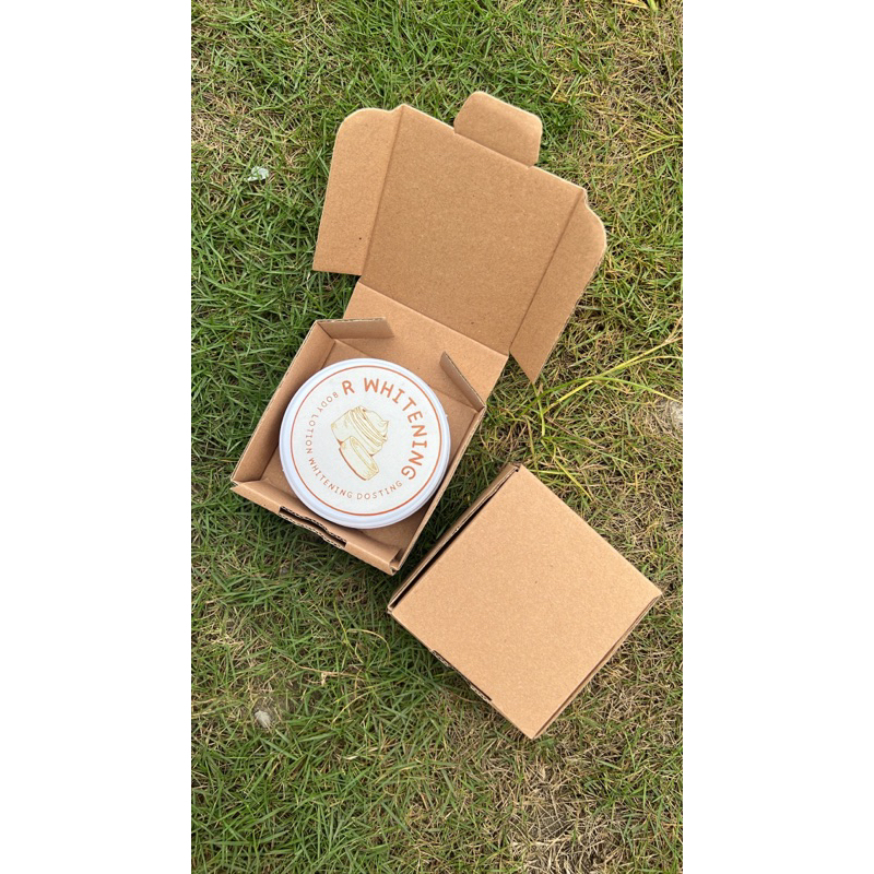 R whitening body lotion