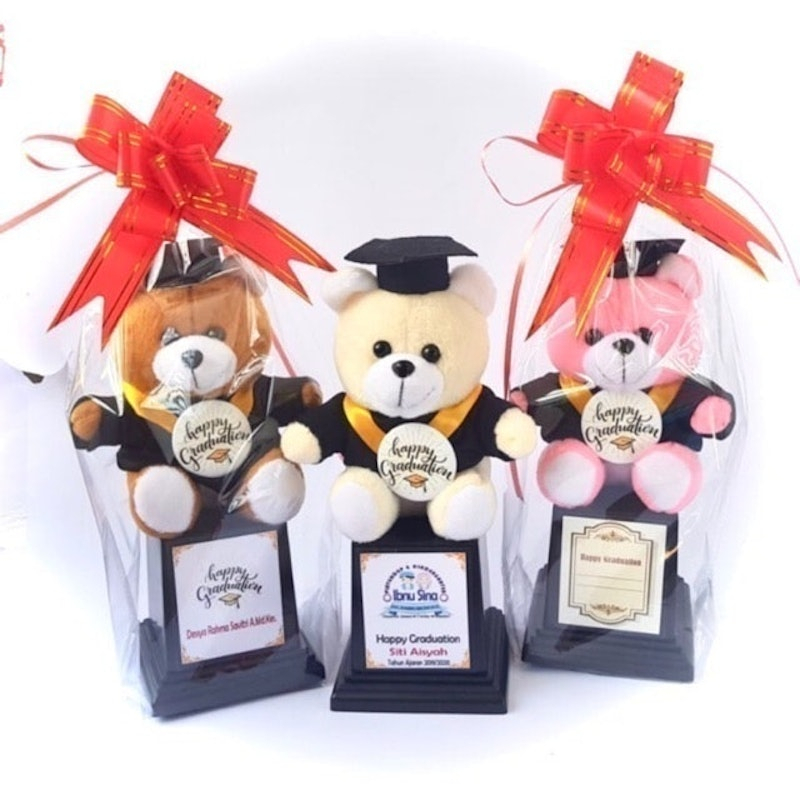Boneka wisuda/ Piala Boneka wisuda/ Kado wisuda/Hadiah wisuda/Piala boneka/Boneka wisuda murah