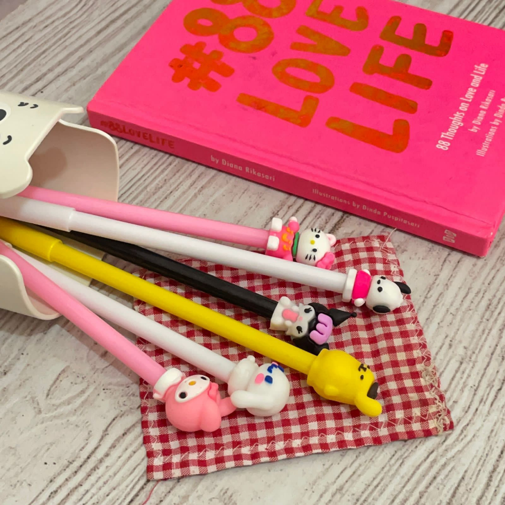 

PEN GEL KARAKTER BENTUK SANRIO KUROMI CINNAMOROLL HARGA TERMURAH PULPEN KARAKTER SANRIO STATIONARY ANAK PERLENGKAPAN ALAT TULIS TERLENGKAP MOTIF BISA COD