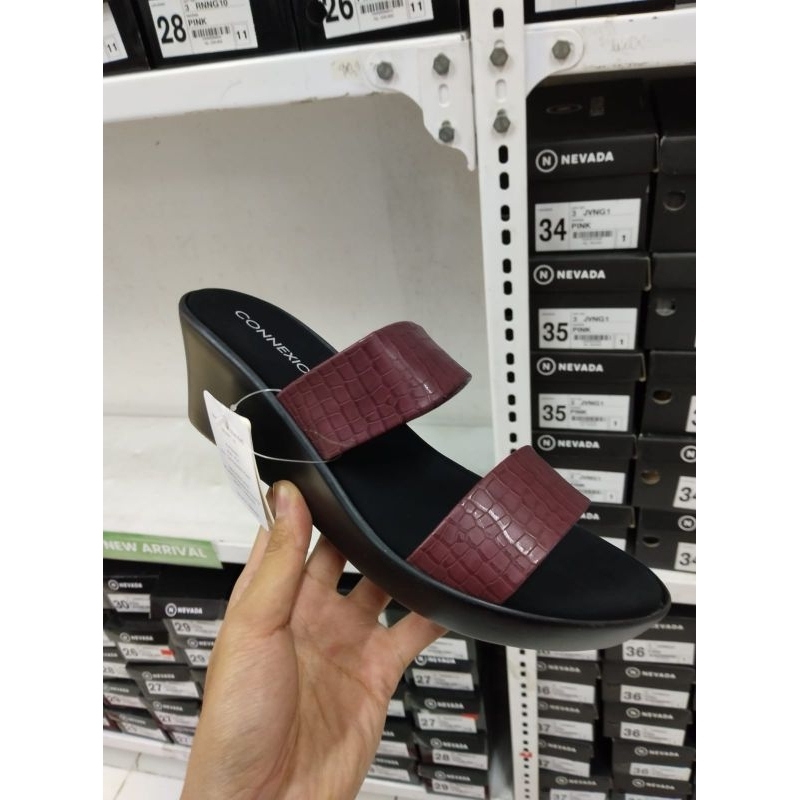 Sendal brand MATAHARI