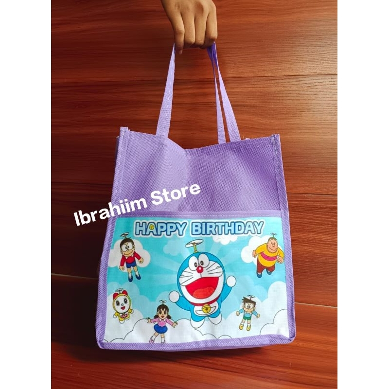 TAS ULANGTAHUN ANAK TEBAL UK 25x20x27 / TAS ULTAH ANAK / GOODIE BAG SOUVENIR ULANG TAHUN ANAK MURAH