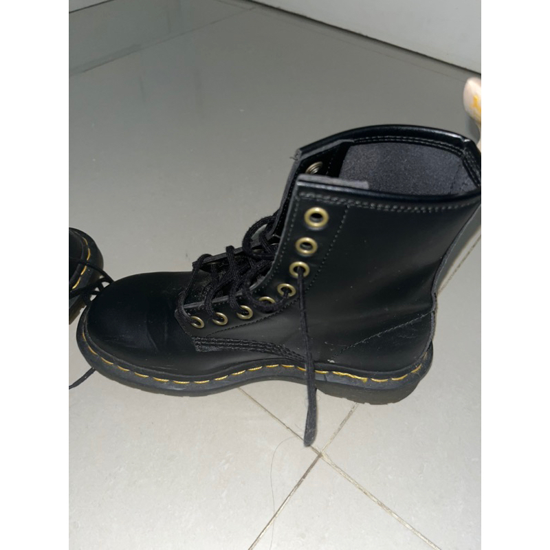 dr martens 1640 vegan